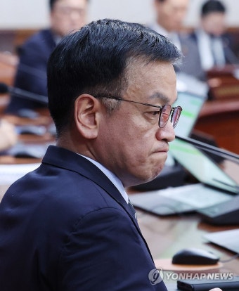 최상목 대통령 권한대행, 내란 특검법 재의 요구권 행사할지 결정