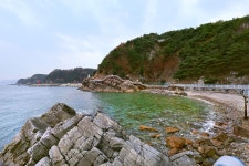 [걷고 싶은 길] 가슴 벅찬 새 해를 안고 걷는 바다부채길