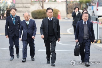 정청래 단장·법률대리인단 헌재 출석