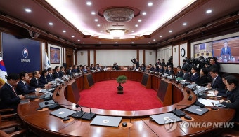 최상목 대통령 권한대행, 여·야 정치권과 국정협의회에 통합의 시금석 놓아 당부