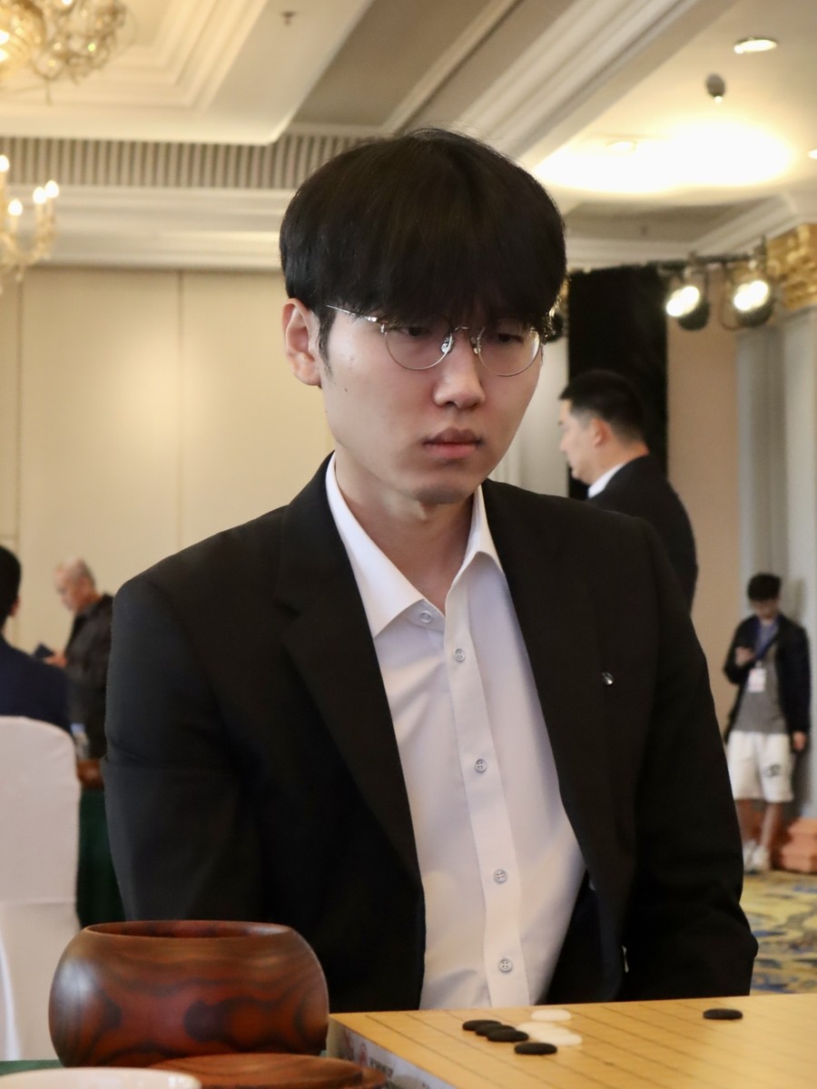 한국기원, 중국 커제에 대한 쏘팔코사놀 불참 통보로 긴장<span>No.1 바둑 세계대회 연기</span>