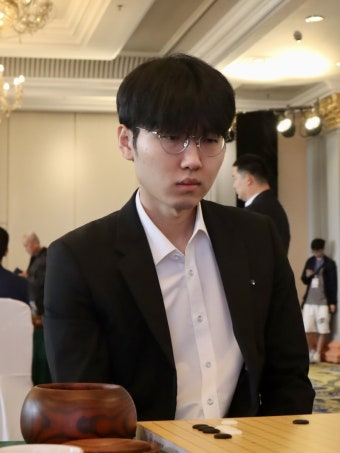 한국기원, 중국 커제에 대한 쏘팔코사놀 불참 통보로 긴장<span>No.1 바둑 세계대회 연기</span>