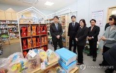 육아종합지원센터 방문한 이주호 부총리