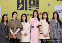 장진표 연극 꽃의 비밀의 출연 배우들