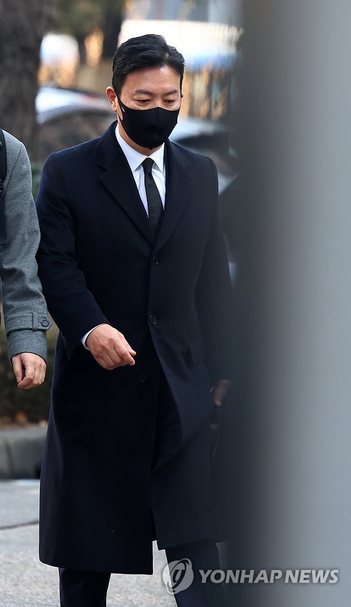 김성훈 차장, 대통령 관저 압수수색 관련 법률에 따라 판단할 의지