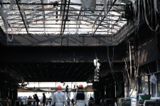 [현장] 설 대목 앞두고 화재라니…애타는 격포항수산시장 상인들