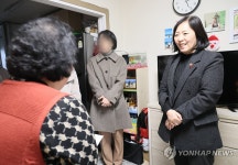 신영숙 여성가족부 차관, 조손가정 방문