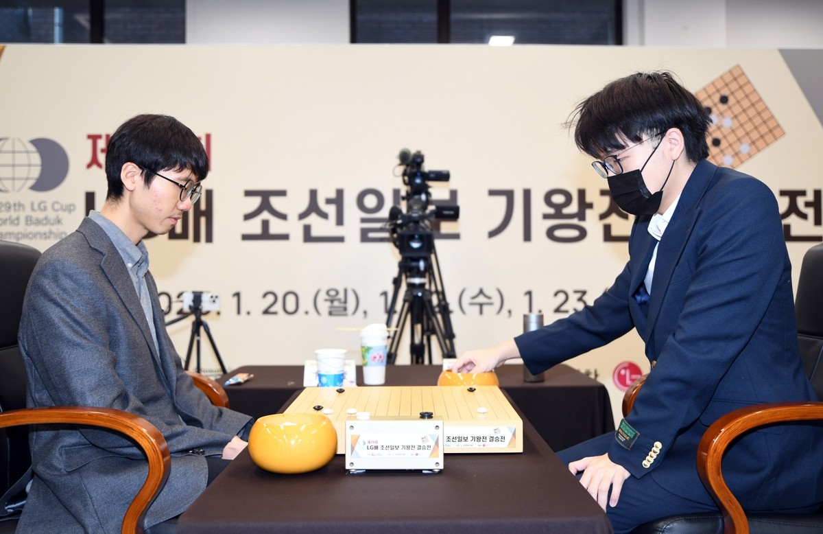 한국기원, 중국 커제에 대한 쏘팔코사놀 불참 통보로 긴장<span>No.1 바둑 세계대회 연기</span>