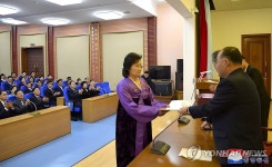 북한, 지식인들에 국가학위학직 수여