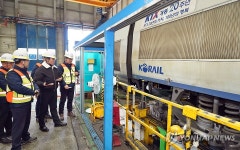 코레일 사장, 부산 철도차량정비단서 KTX 정비현황 점검