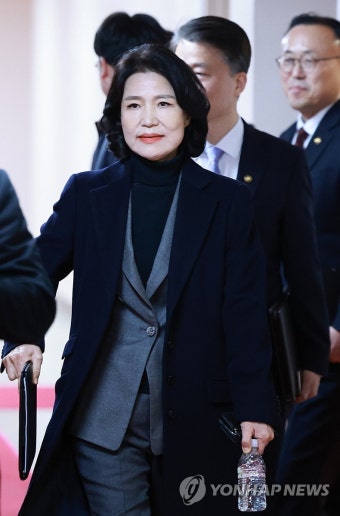 국무회의 참석한 이진숙 방송통신위원장