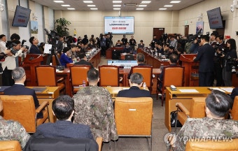 '비화폰 관리' 관련해 답변하는 김대경 경호처 지원본부장