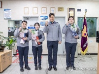 홍익지구대 찾은 박현수 서울경찰청장 직무대리