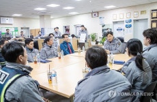 홍익지구대 찾은 박현수 서울경찰청장 직무대리