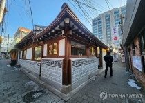 헌재 주변 통제로 한산한 상권