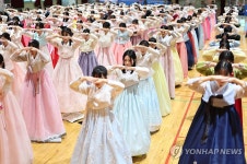 동명여고, 102회 졸업식 및 성년례