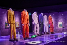 이랜드뮤지엄, 위대한 뮤지션 100인전 vol.1 전시 오픈