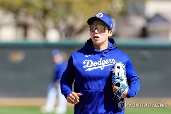 다저스 김혜성, MLB 시범경기 선발 출전…볼넷으로 한 차례 출루