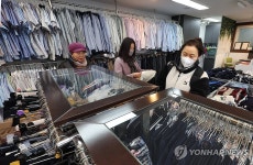 가계 부담 덜어주는 송파구 나눔교복 매장