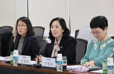 국립여성사박물관 건립위원회 참석한 신영숙 차관
