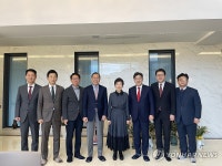 박근혜 전 대통령 예방한 여당 지도부