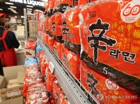 신라면 50원, 새우깡 100원 오른다