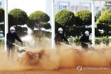 진서건설기계&벌목 | 겨우내 멈춰 있던 농기계 점검