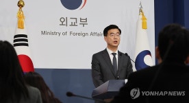 정례브리핑하는 이재웅 대변인