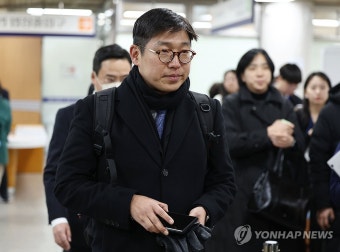 '내란 재판' 김용현ㆍ노상원 등 공판 시작