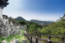 북악산 비밀의 길 모두 열린다…종로구 탐방로 9월 완공