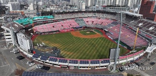 프로야구 개막 사흘 앞으로, 관중의 함성으로 채워질 수원 kt위즈파크