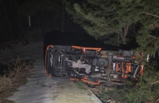 민가로 불 내려온다 신고에 산청현장 출동 소방대원 2명 부상