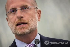 트럼프, 미국 넘어 프랑스 기업까지 DEI 안돼 으름장