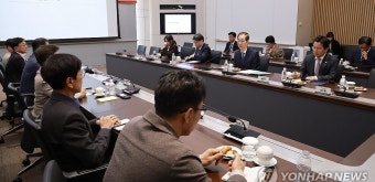 한덕수 권한대행, 반도체 산업 현장 간담회 발언