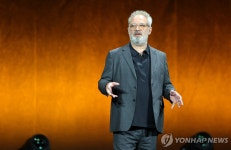 비틀스 전기영화 시리즈 4편 이끌 할리우드 배우 4명 공개