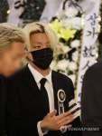 고 장제원 전 의원 빈소 들어가는 노엘