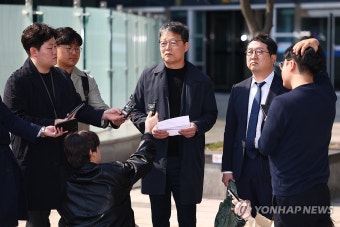 김유열 EBS 사장, 신동호 사장 임명 집행정지 신청 심문기일 출석