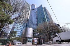 파면된 윤석열, 다시 아크로비스타로 복귀 예상