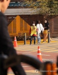 다시 문 연 헌법재판소 부근 초등학교