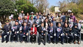 진주시 기미년 4·3 반성장날 독립만세운동 기념비 건립