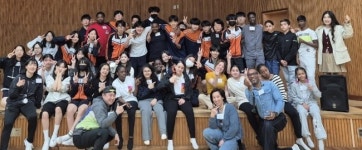 광주 친구들 보러 왔어요 프랑스 중학생들, 산정중 방문