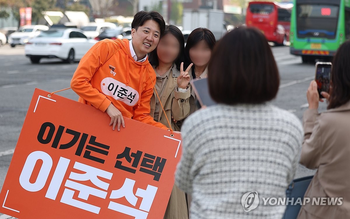 이준석, 김문수 후보 이미 졌다 호소에 국힘당 이길 수 있다 지지 표명하여 대선전략 고조