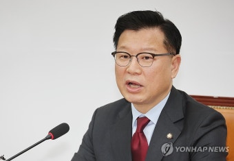후보 선출 방식 밝히는 이양수 사무총장
