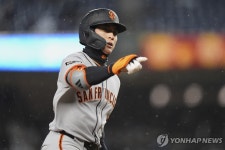 MLB 2루타 전체 1위 이정후…부챗살 타구·빠른 주력으로 맹폭