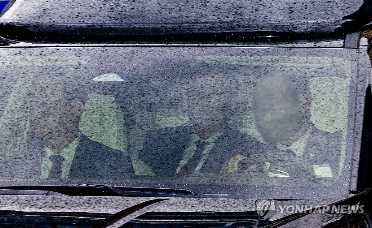 윤석열 전 대통령, 124일 만에 재구속…증거인멸 우려로 정식 수감