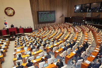 통과된 이완규, 함상훈 지명 철회 촉구 결의안