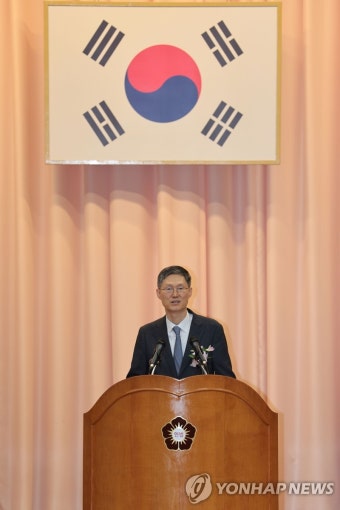 퇴임사 하는 문형배 헌재 소장 권한대행