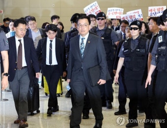 최상목 부총리, 한미통상 협의차 출국