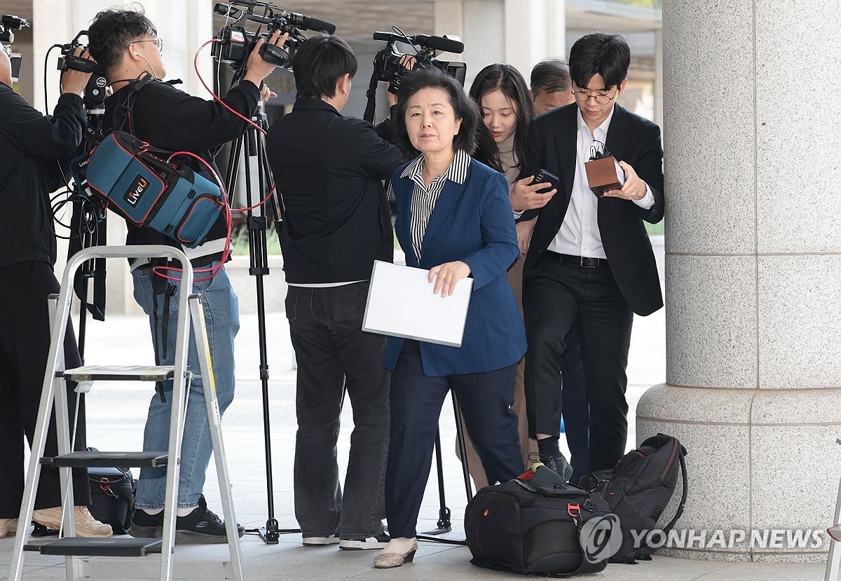 김영선 전 의원, 김건희 특검팀에 공천개입 의혹 관련 출석