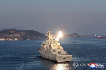 북, 최현호 첫 무장 시험사격…김정은 